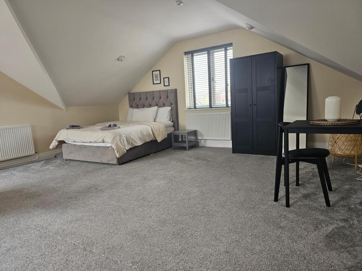 Lovely 1-Bed Loft In Newport Экстерьер фото